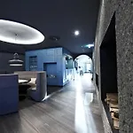 巴达豪斯 - 酒店/餐饮/咖啡厅 2*